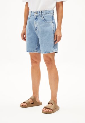 Armedangels FREYMAA - Jeans Shorts - Washed Down Black