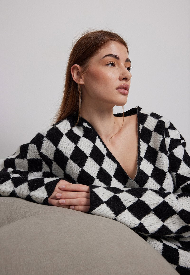 NA-KD OVERSIZED V NECK JUMPER - Strickpullover - Black/off White