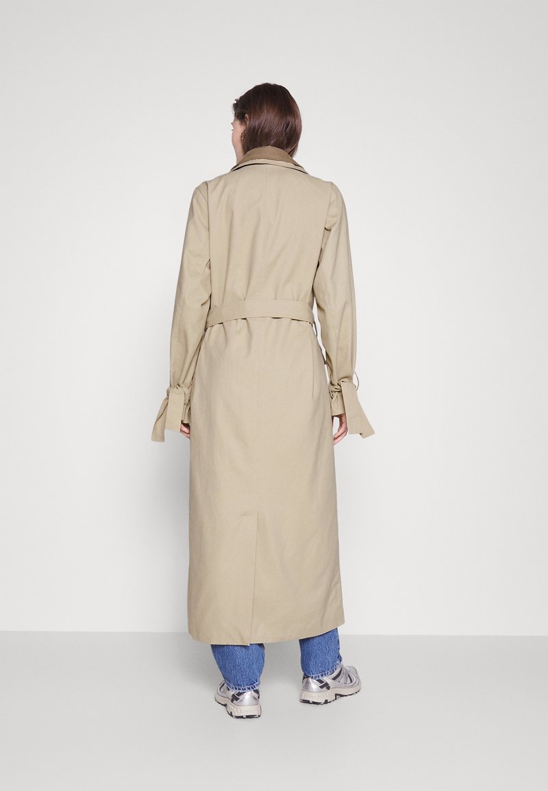  OBJTESSA - Trenchcoat - Humus
