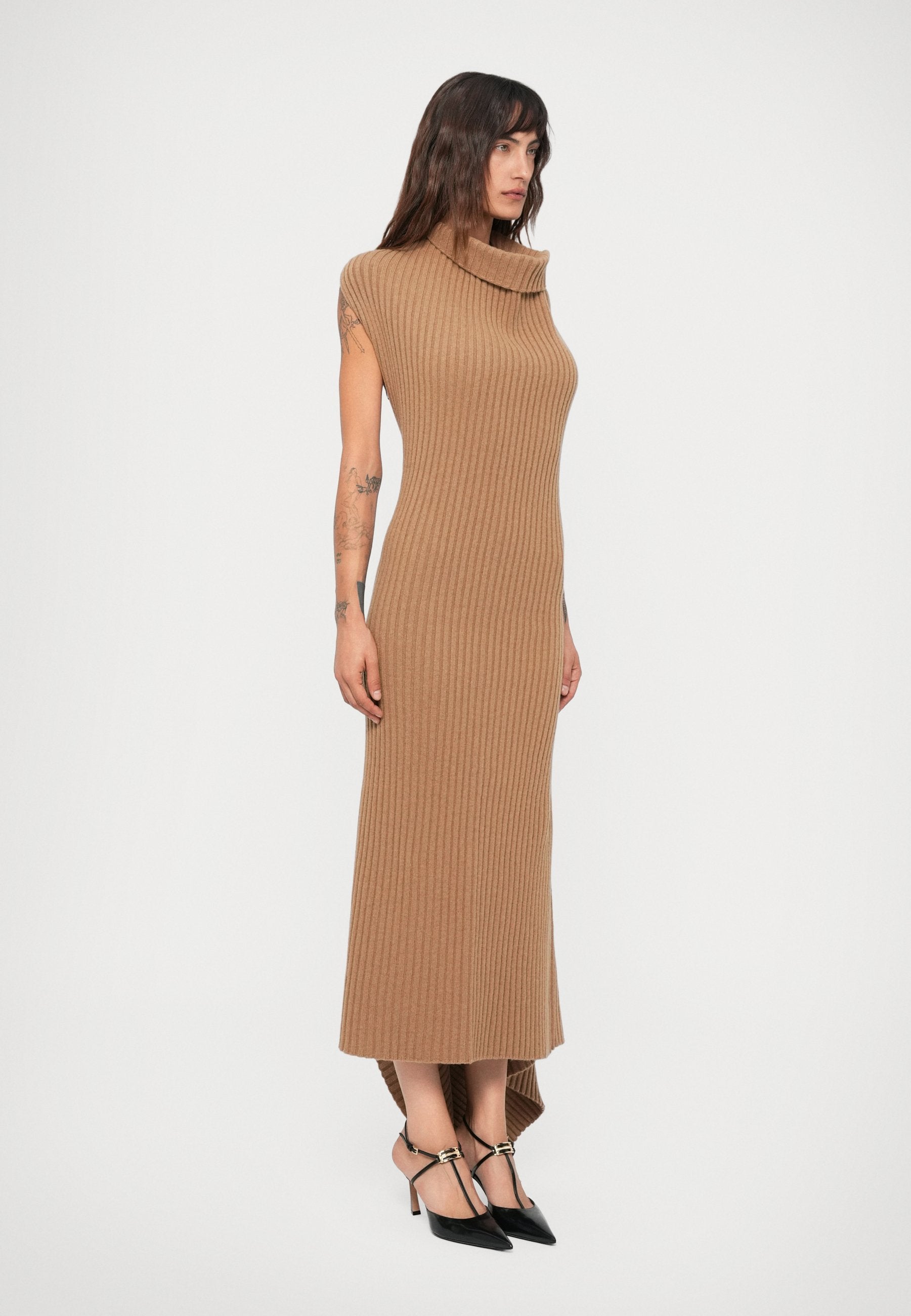 Victoria Beckham DRAPED SLEEVELESS DRESS - Jumper Dress - Dark Caramel