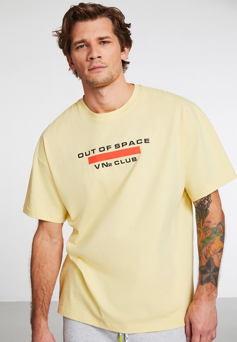  EXPLORE - T-Shirt Print - Yellow