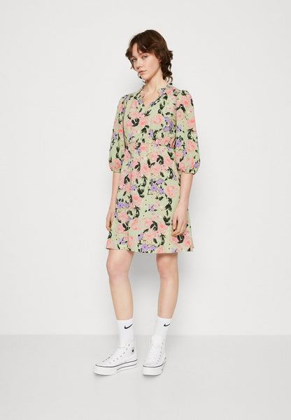 Vero Moda VMSERENITY OLIVIA DRESS - Freizeitkleid - Reseda/serenity