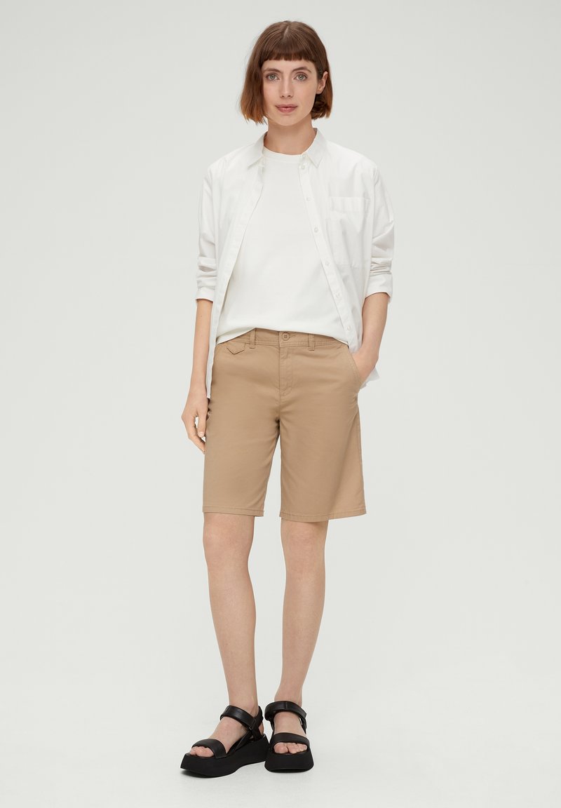 S.Oliver REGULAR BERMUDA - Shorts - Sandstein