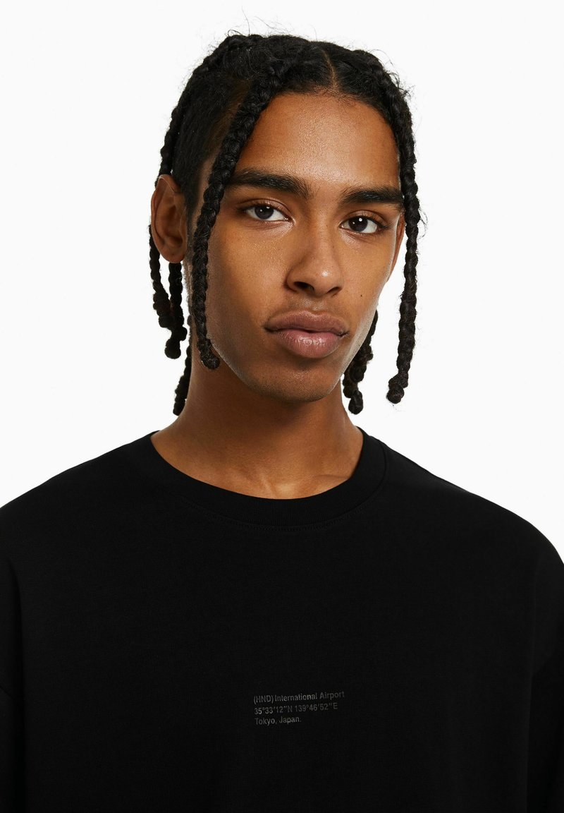 BERSHKA SHORT SLEEVE - T-Shirt Print - Black