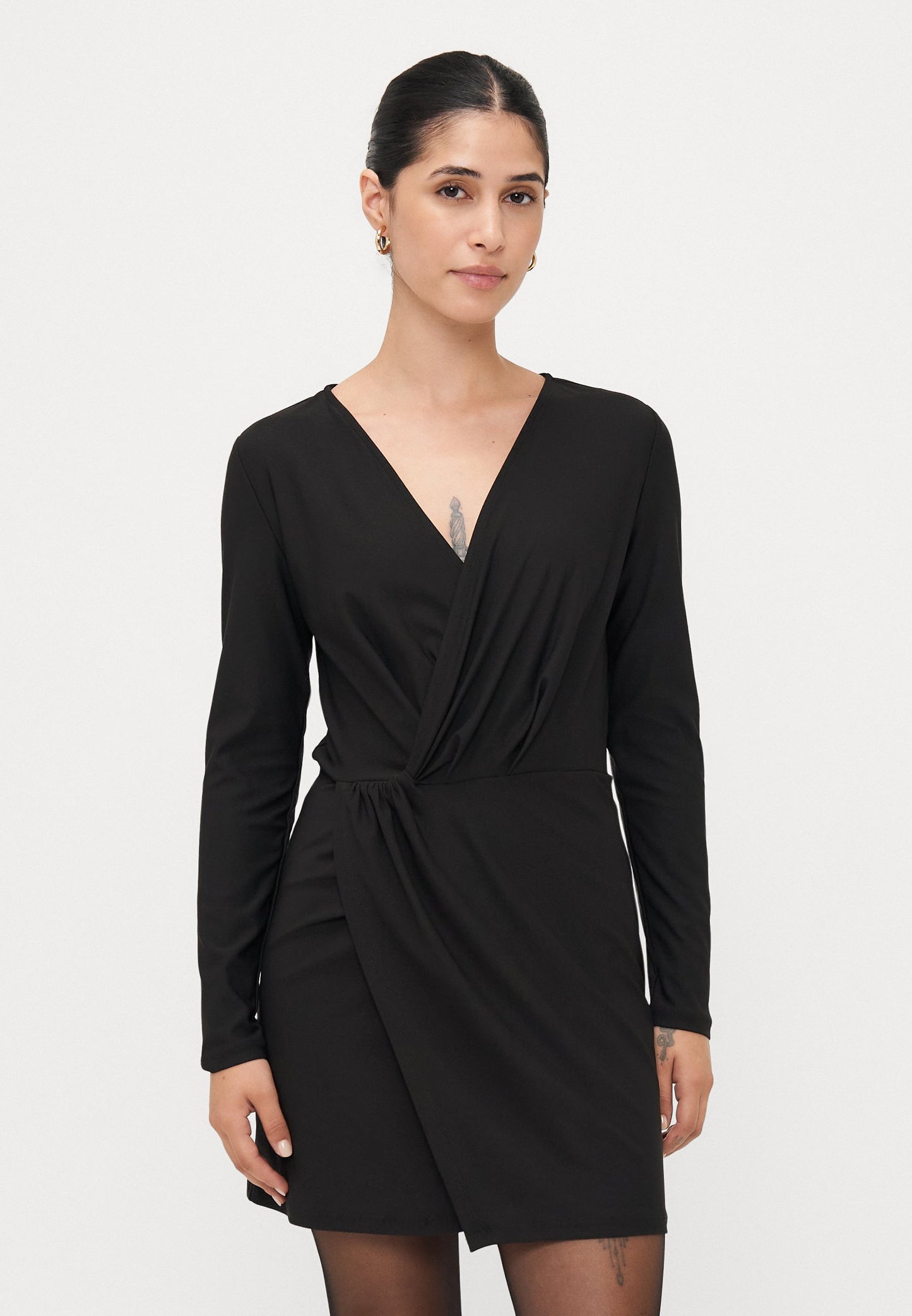 ONLY Petite ONLSILJA TWIST DRESS - Shift Dress - Black