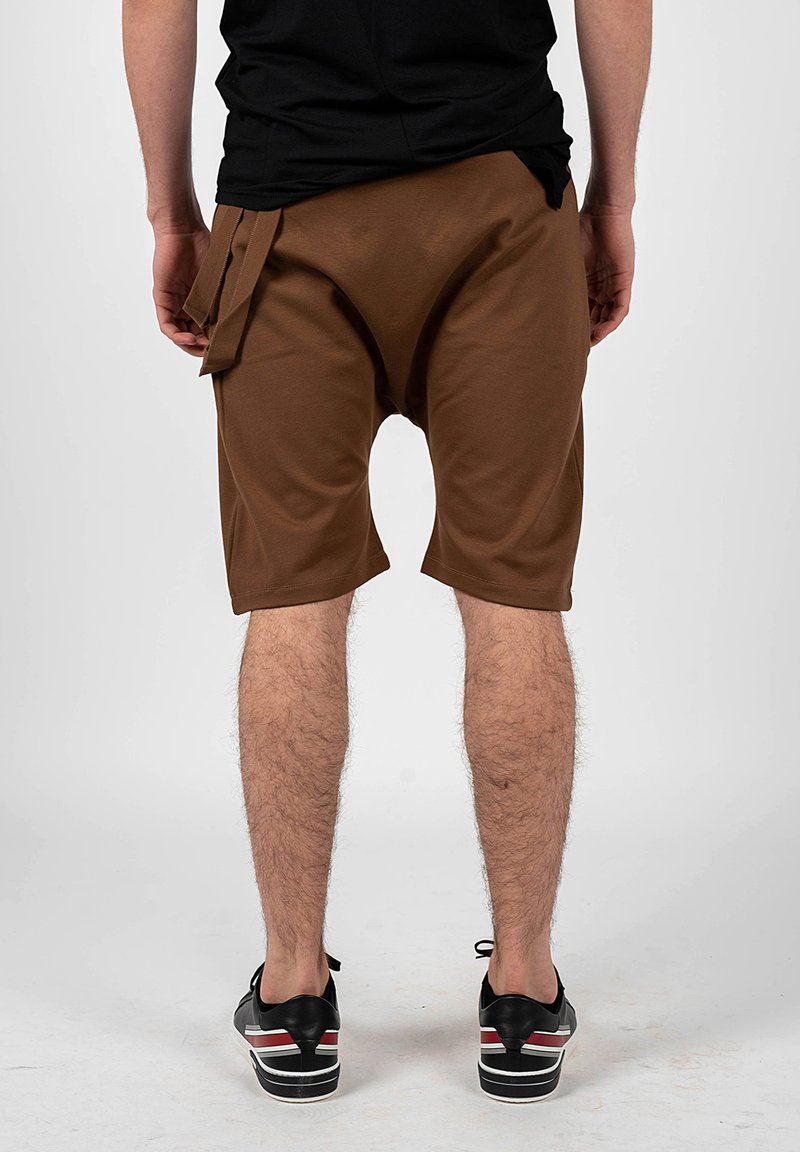  ESTINTI - Shorts - Braun