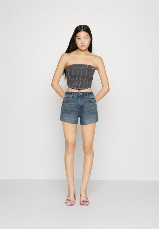 WEEKDAY SWIFT - Jeans Shorts - Blue Medium Dusty