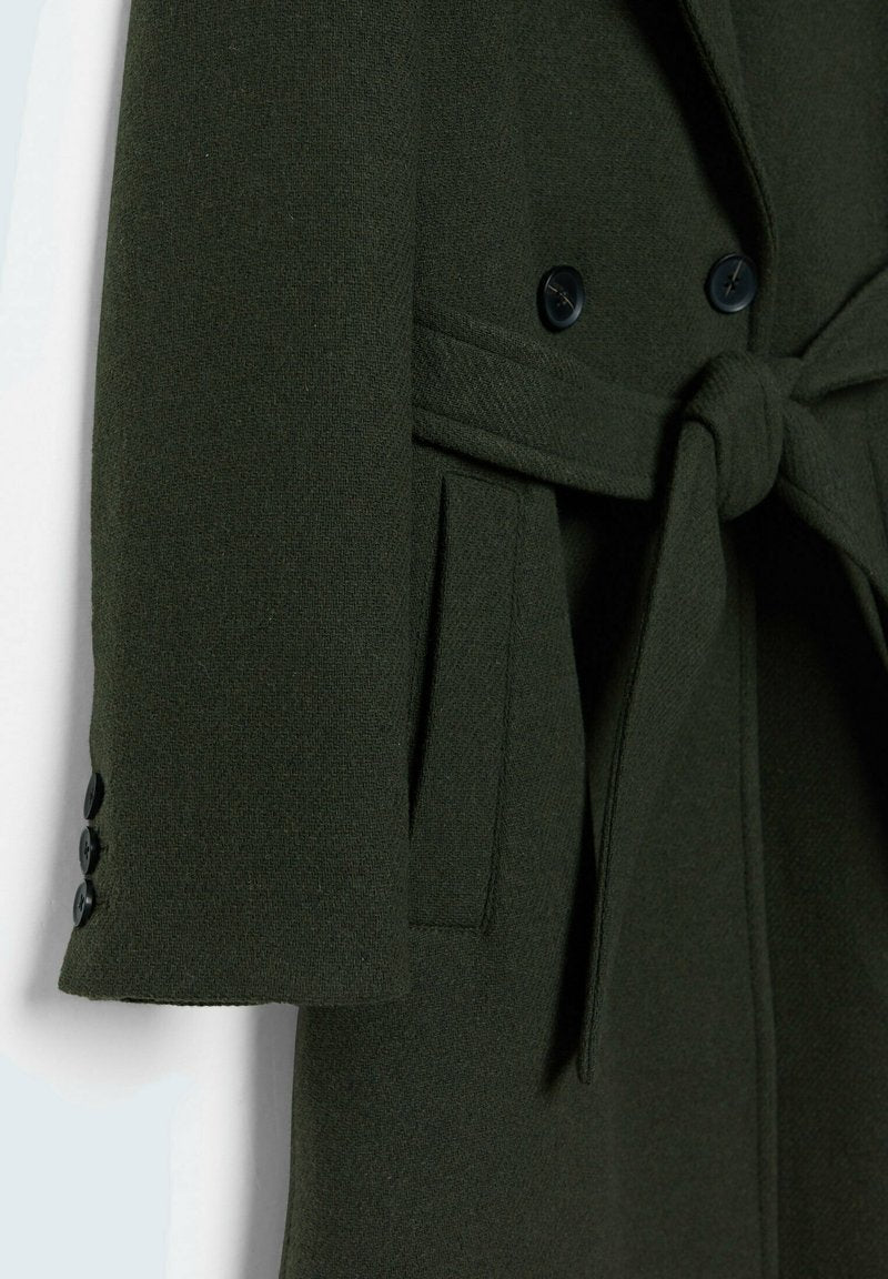 Stradivarius BASIC MIT GÜRTEL - Klassischer Mantel - Khaki