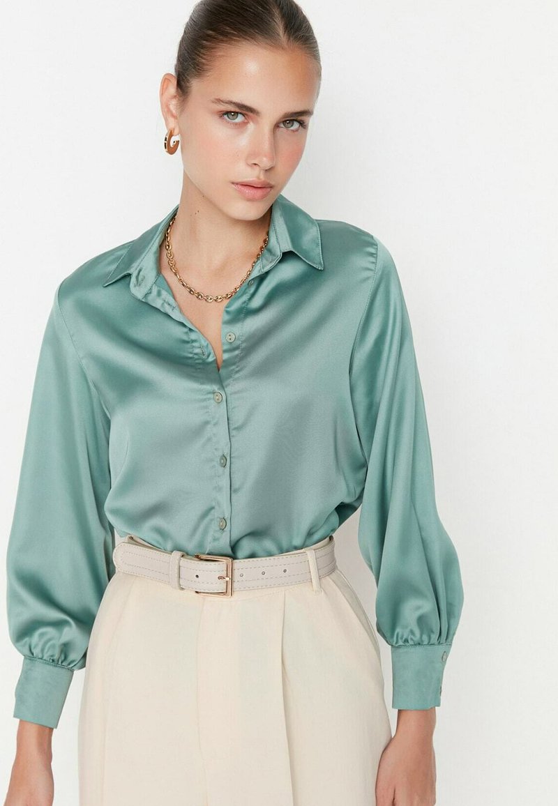 Trendyol Hemdbluse - Green