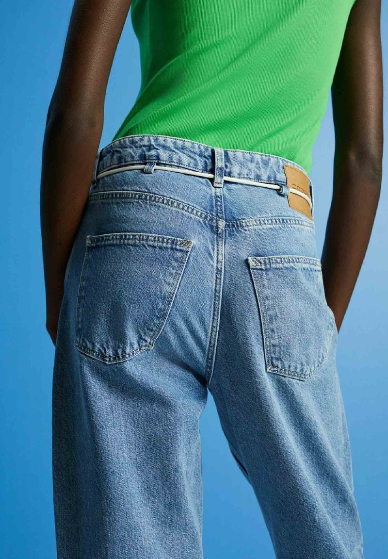ESPRIT SUS DAD - Jeans Straight Leg - Blue Light Washed