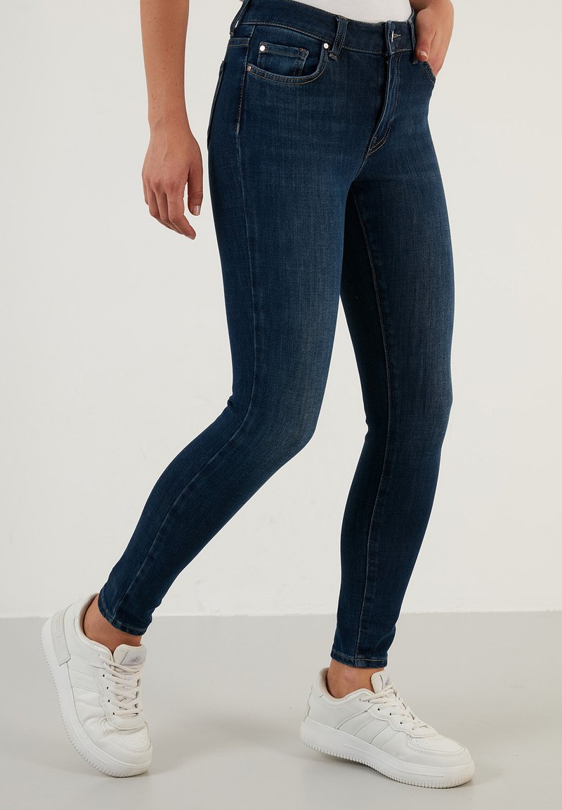 LELA SLIM FIT - Jeans Skinny Fit - Dark Blue