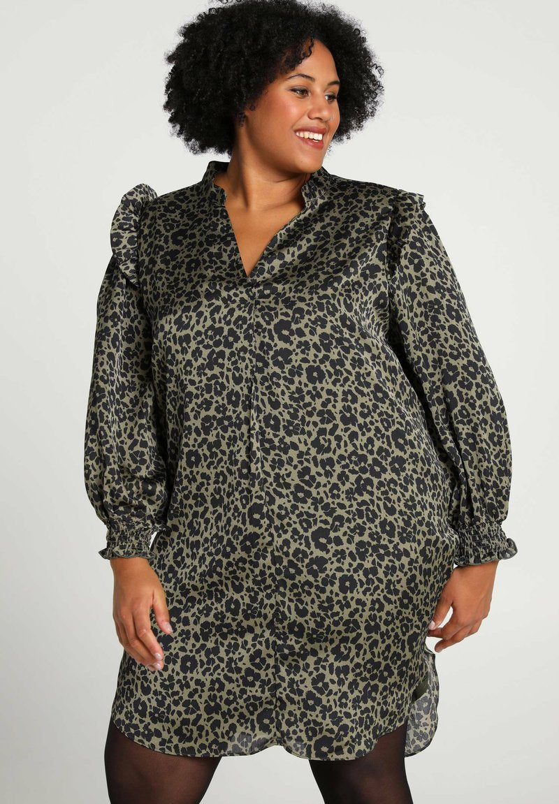  ANIMAL ET SMOCKS - Freizeitkleid - Khaki