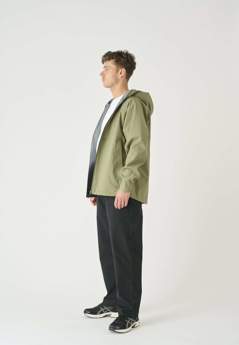Cleptomanicx NORD WEST - Regenjacke / Wasserabweisende Jacke - Burnt Olive