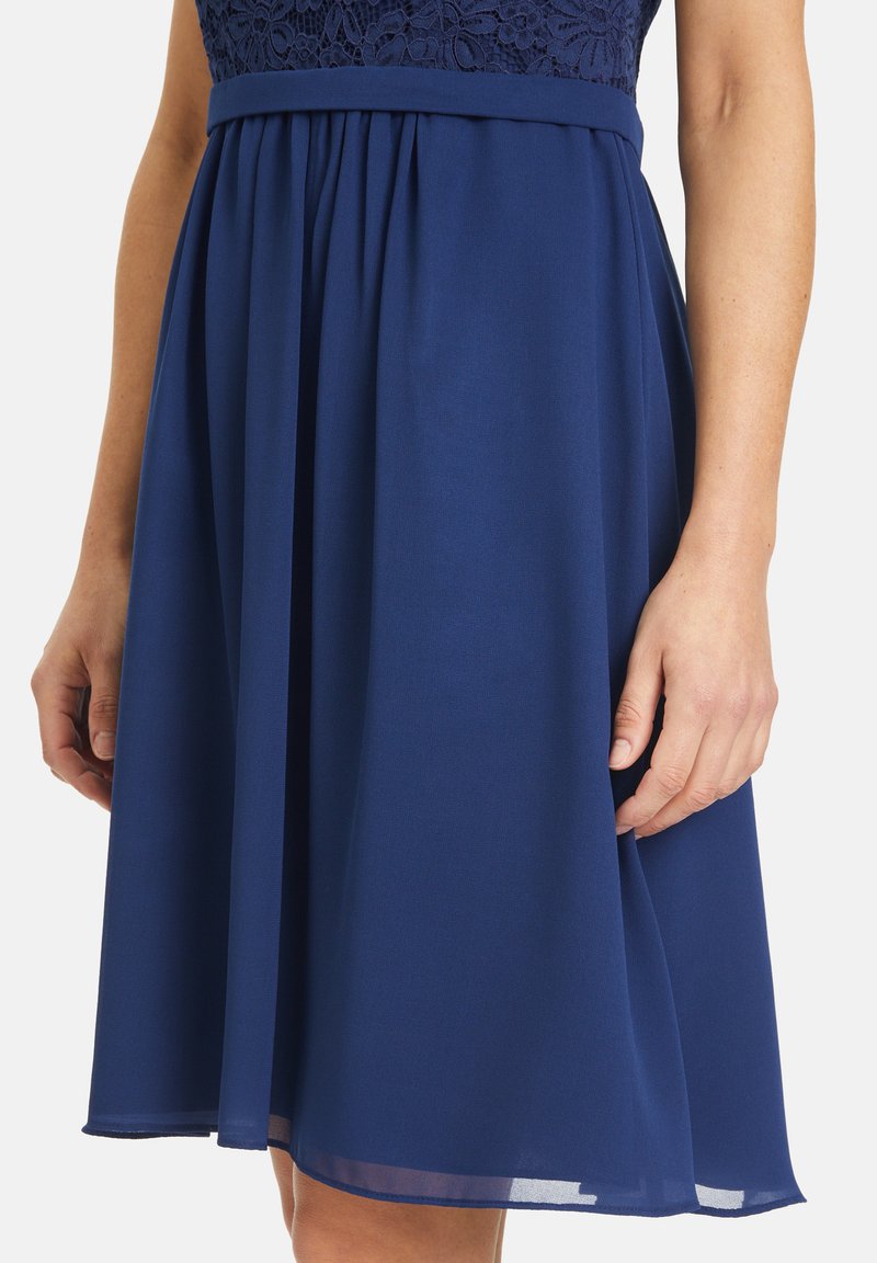 Vera Mont MIT SPITZE - Cocktailkleid/festliches Kleid - Festival Blue