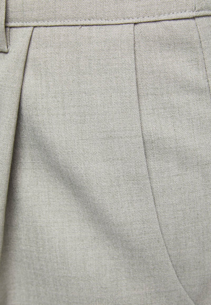  Shorts - Grey