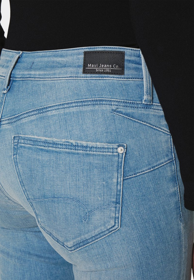Mavi LINDY - Jeans Slim Fit - Light Sky Glam