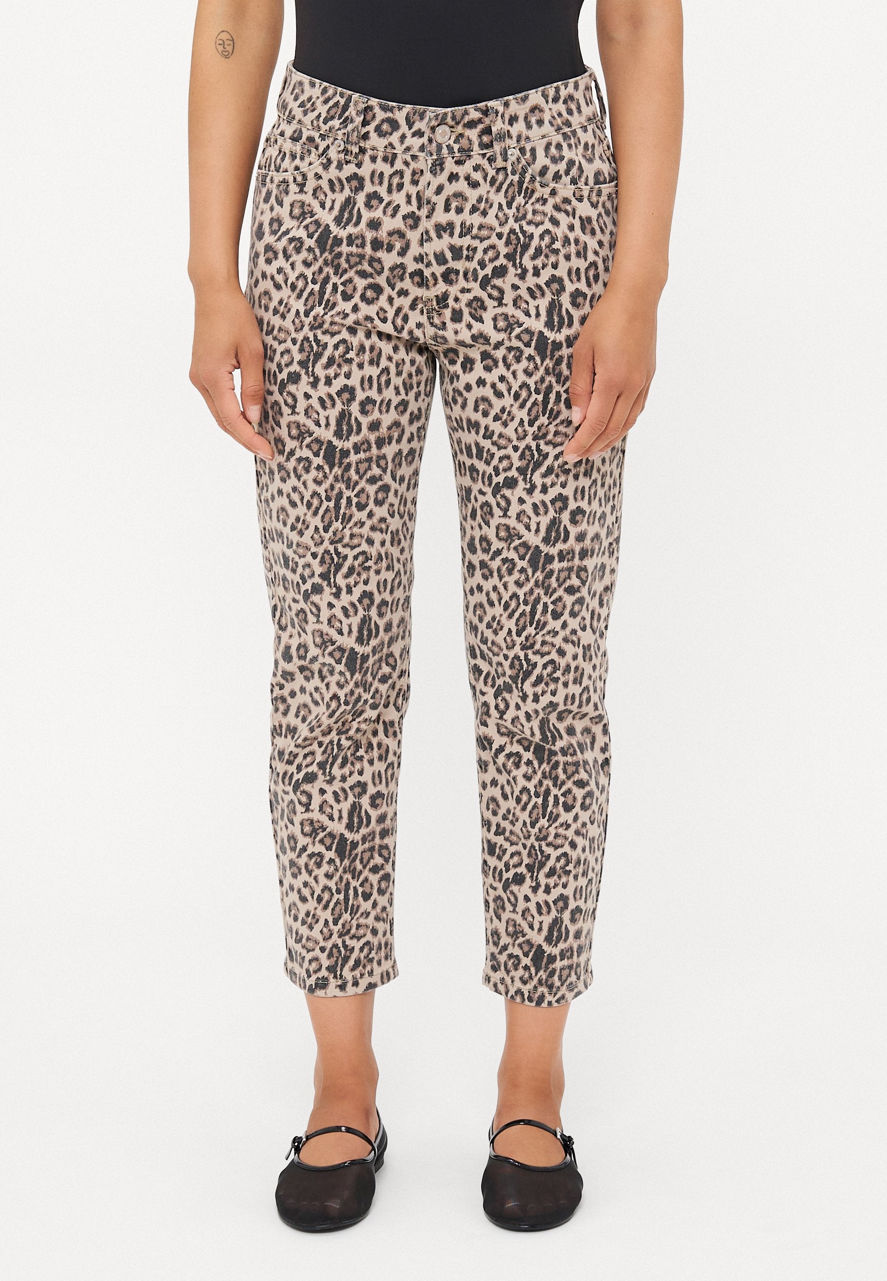 ONLY Petite ONLEMILY LEO - Straight Leg Jeans - Brown/beige