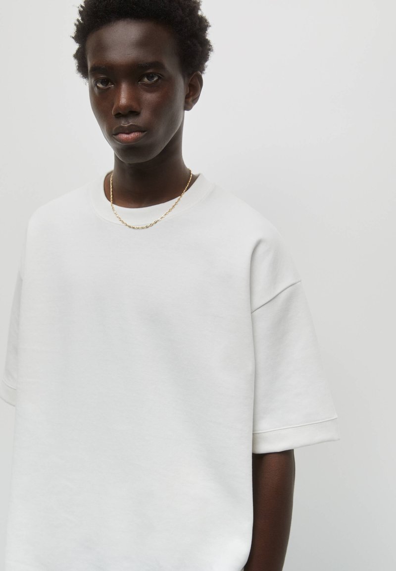 PULL & BEAR PLUSH - T-Shirt Basic - White