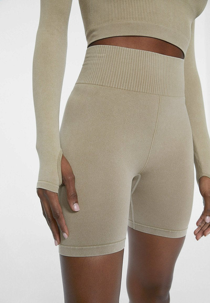 Stradivarius FADED EFFECT CYCLING - Shorts - Light Brown