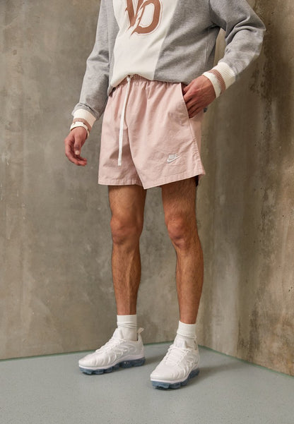 Nike Sportswear CLUB FLOW WASH - Shorts - Pink Oxford/(white)
