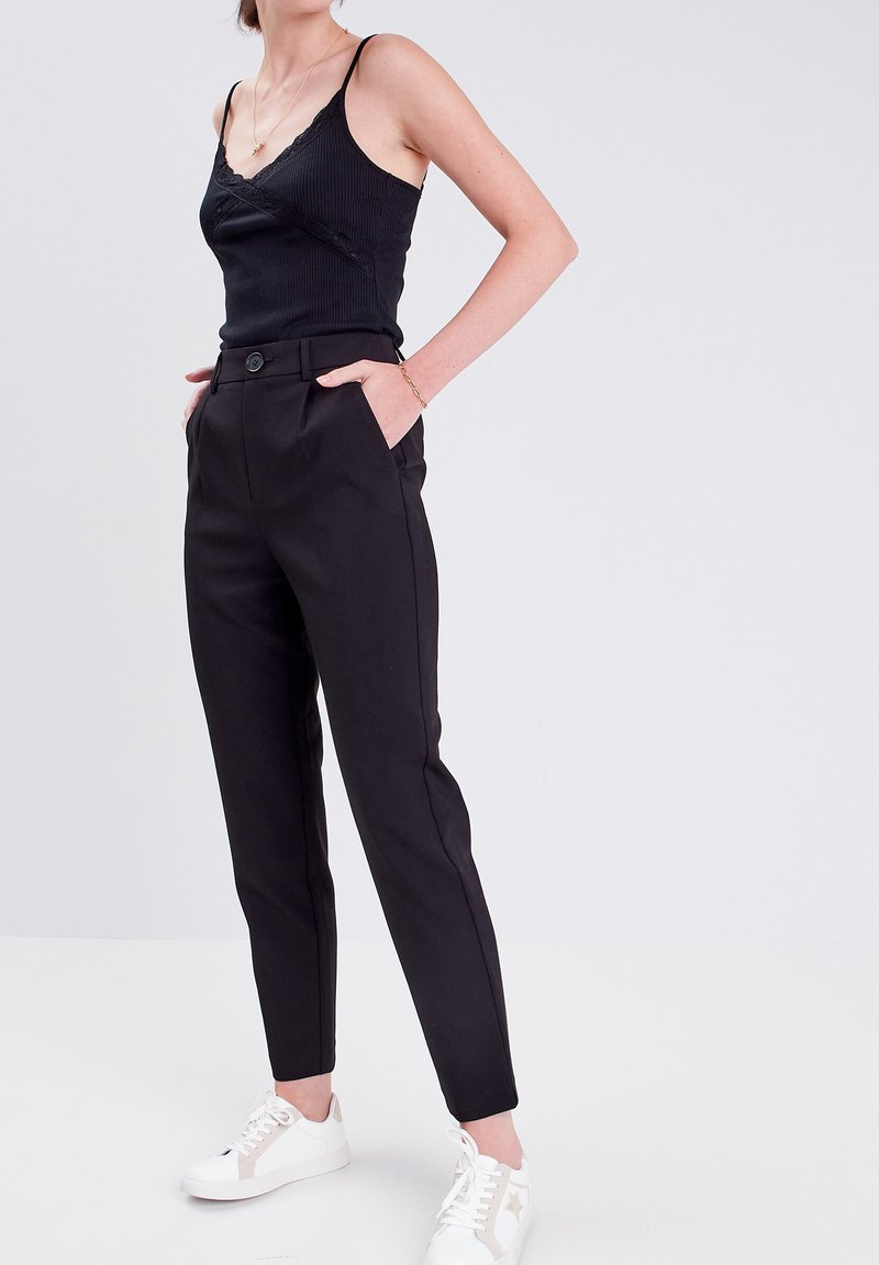  CITY MIT KAROTTE - Stoffhose - Noir