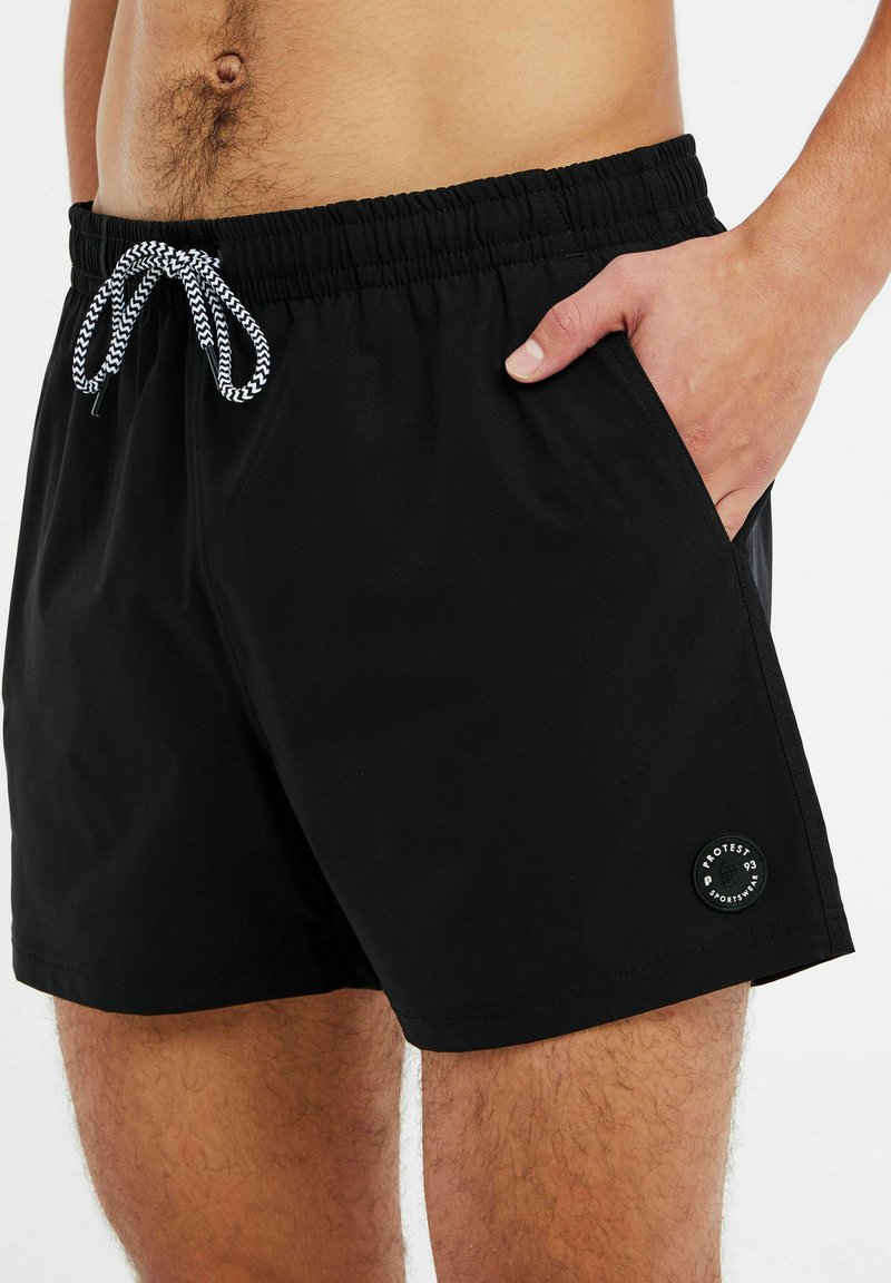 Protest PRTYESSINE - Badeshorts - True Black