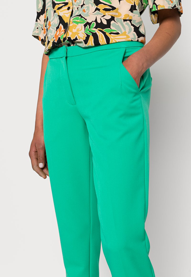 Minimum HALLEE - Stoffhose - Deep Mint