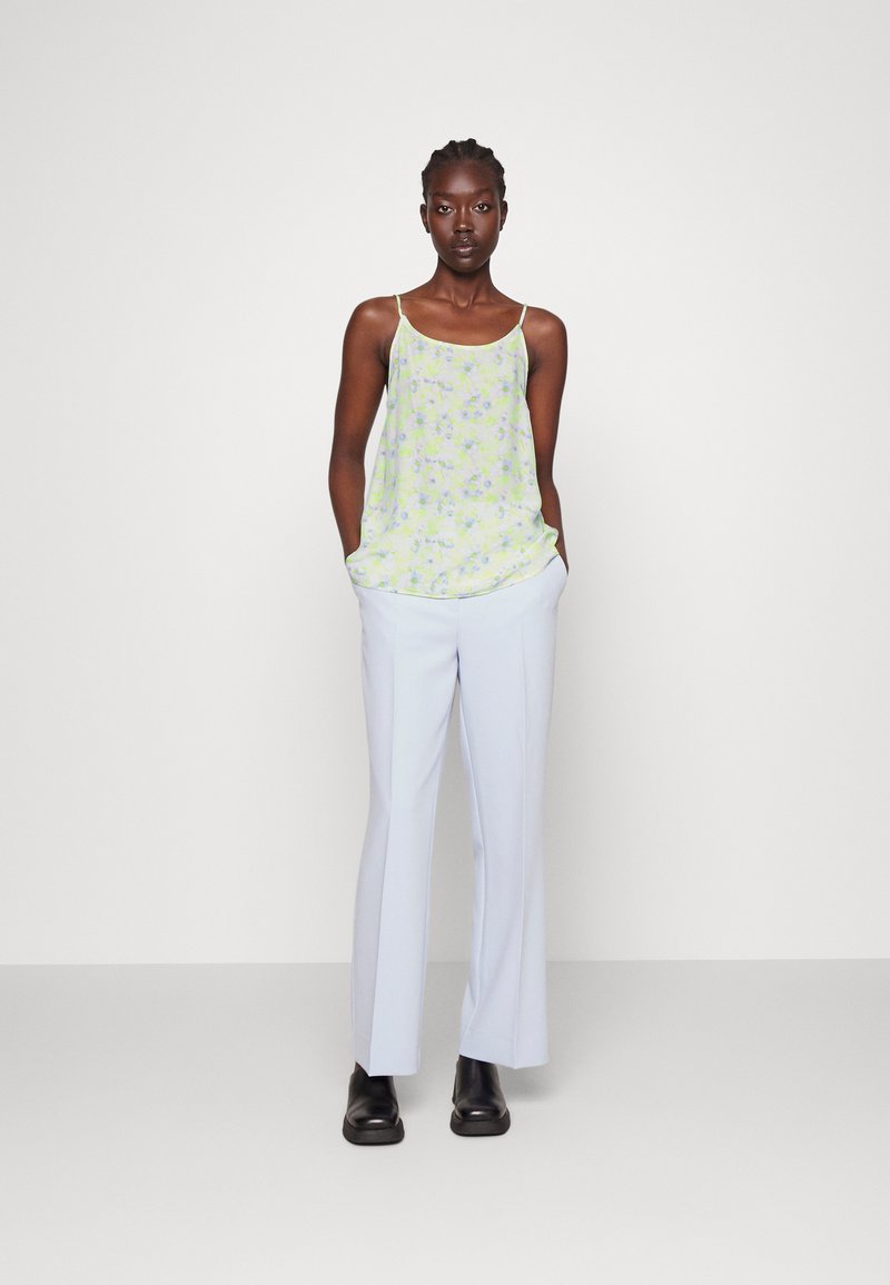 Selected Femme SLFTERESA STRAP - Bluse - Sharp Green