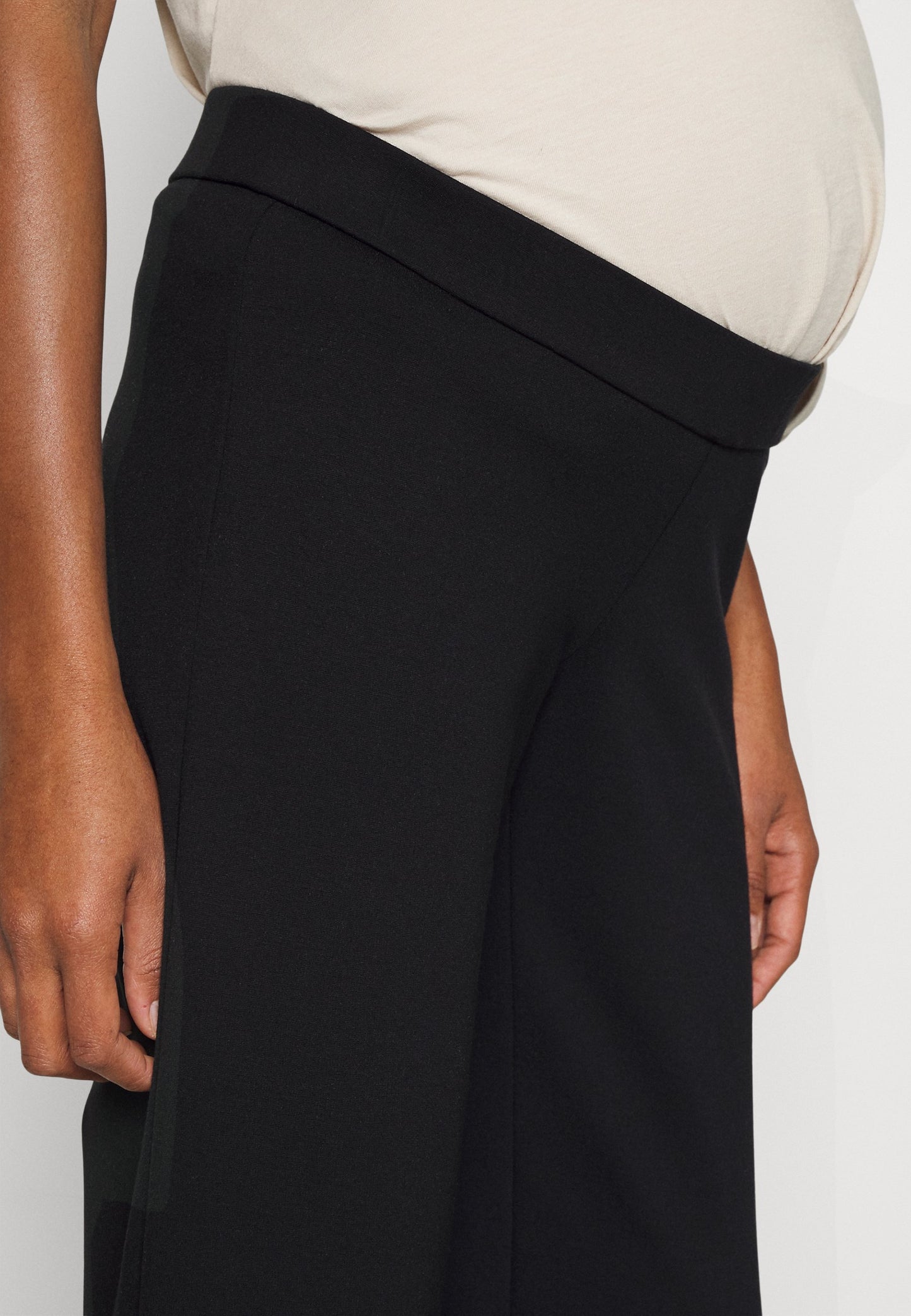  VMMKAMMIE PANT - Trousers - Black