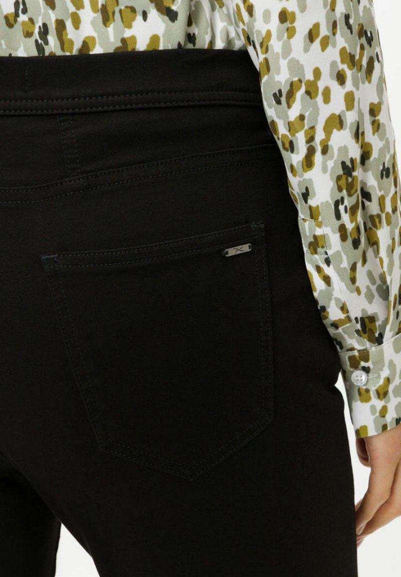 BRAX STYLE MARY - Stoffhose - Black