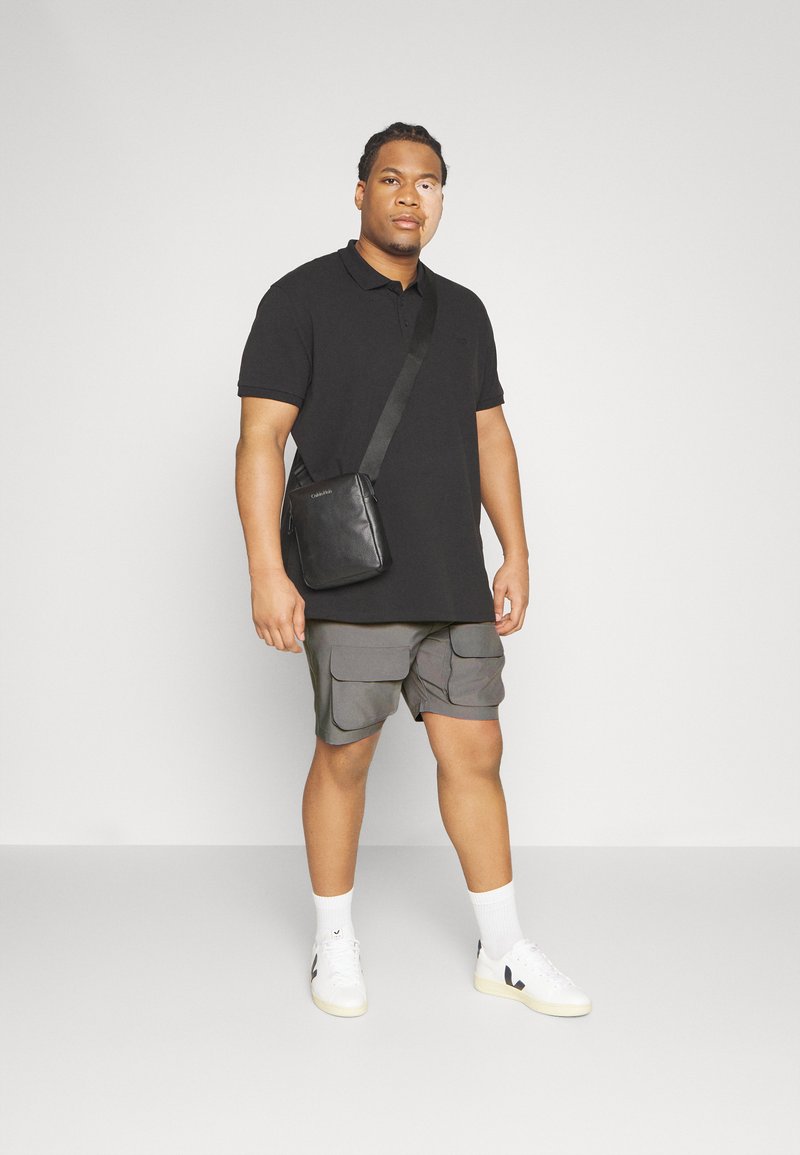 BRAVE SOUL Shorts - Dark Grey