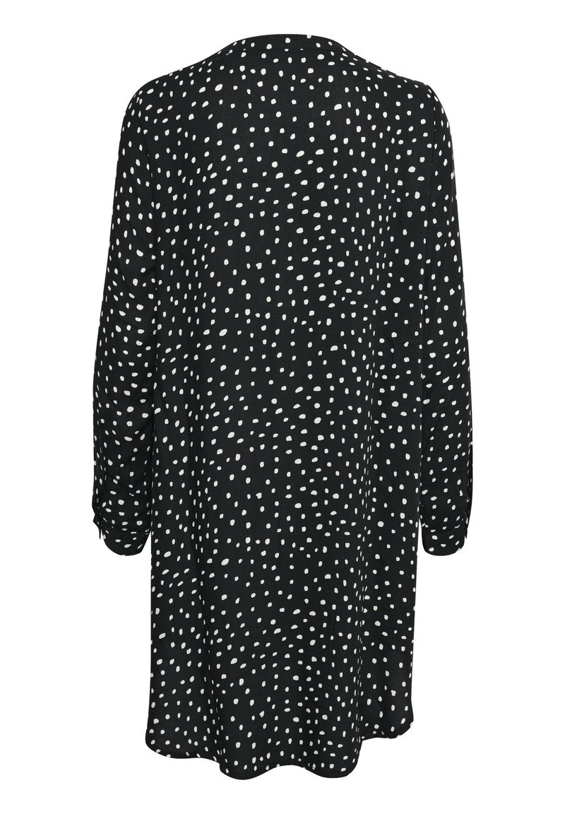 Kaffe KAMARANA - Freizeitkleid - Black/chalk Dots