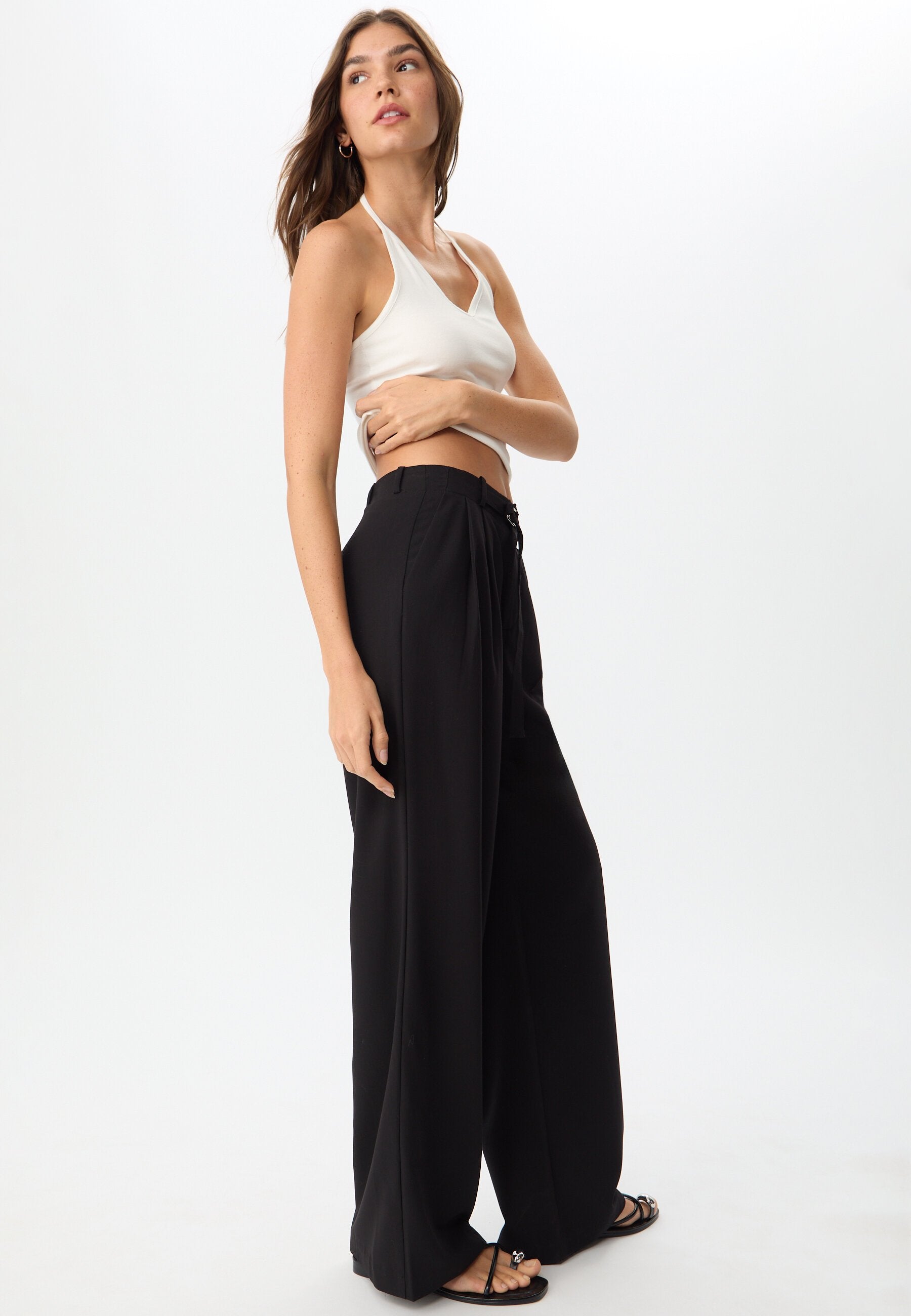 Stradivarius WIDE-LEG WITH BUCKLE DETAIL - Trousers - Black