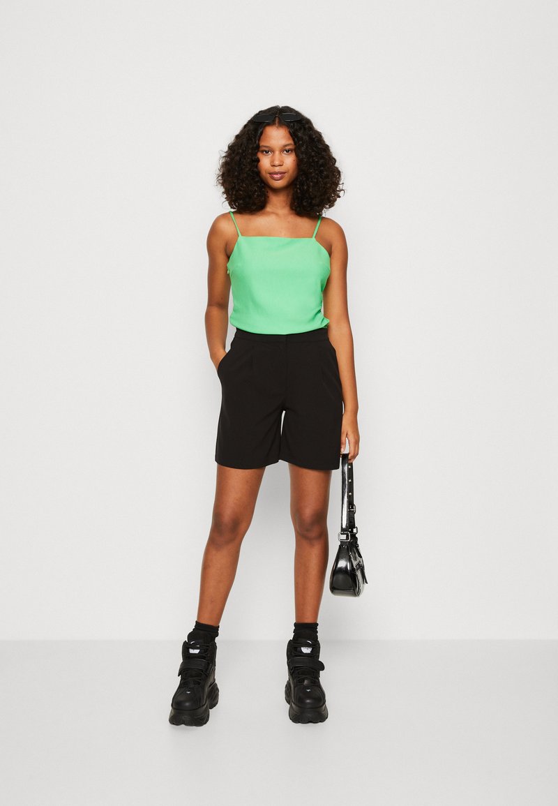  YASHELEN - Shorts - Black