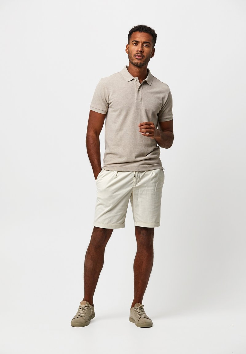 Profuomo Shorts - Sand