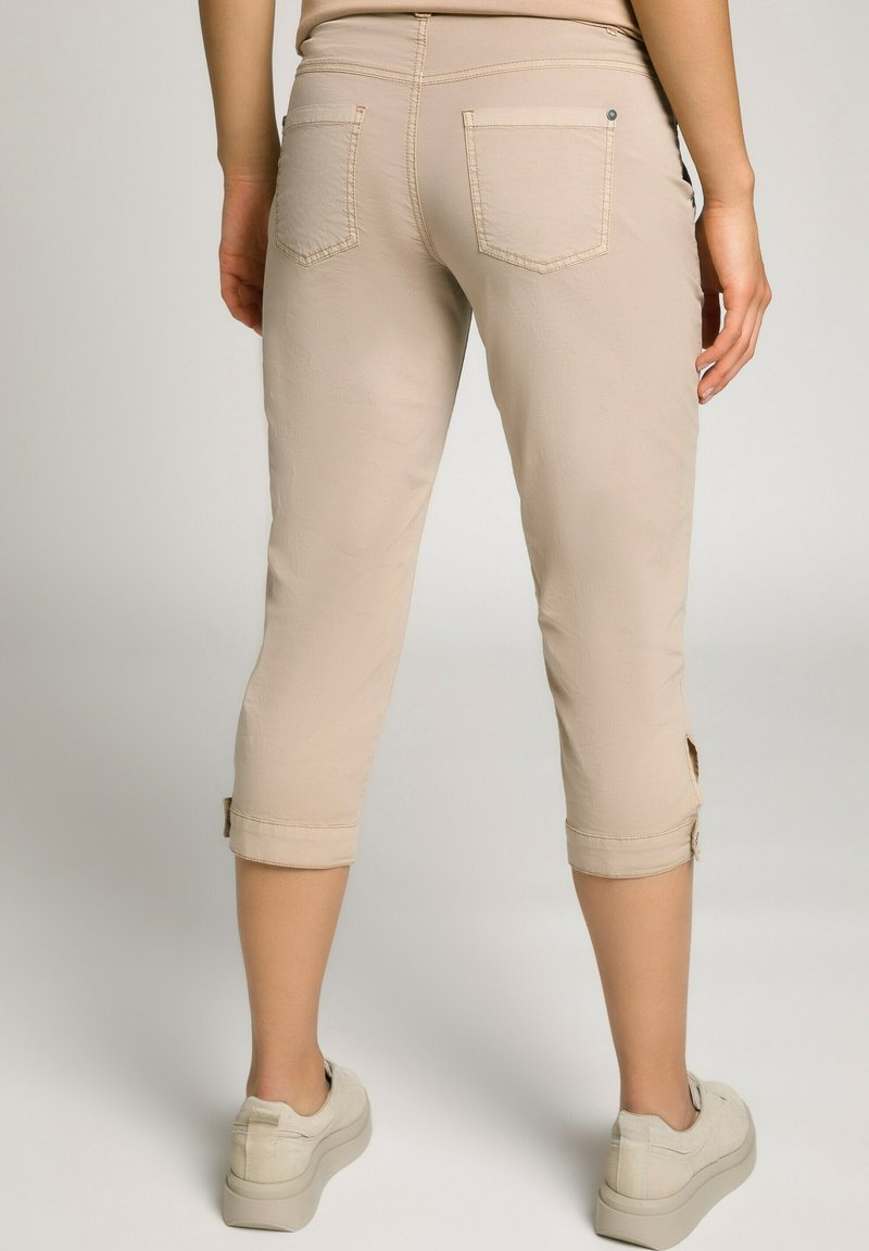  Shorts - Sandstein