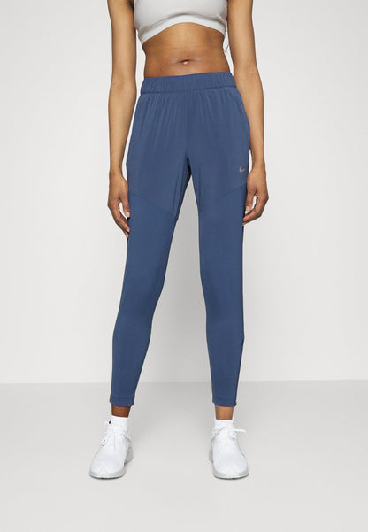 Nike Performance ESSENTIAL PANT - Jogginghose - Diffused Blue/silver