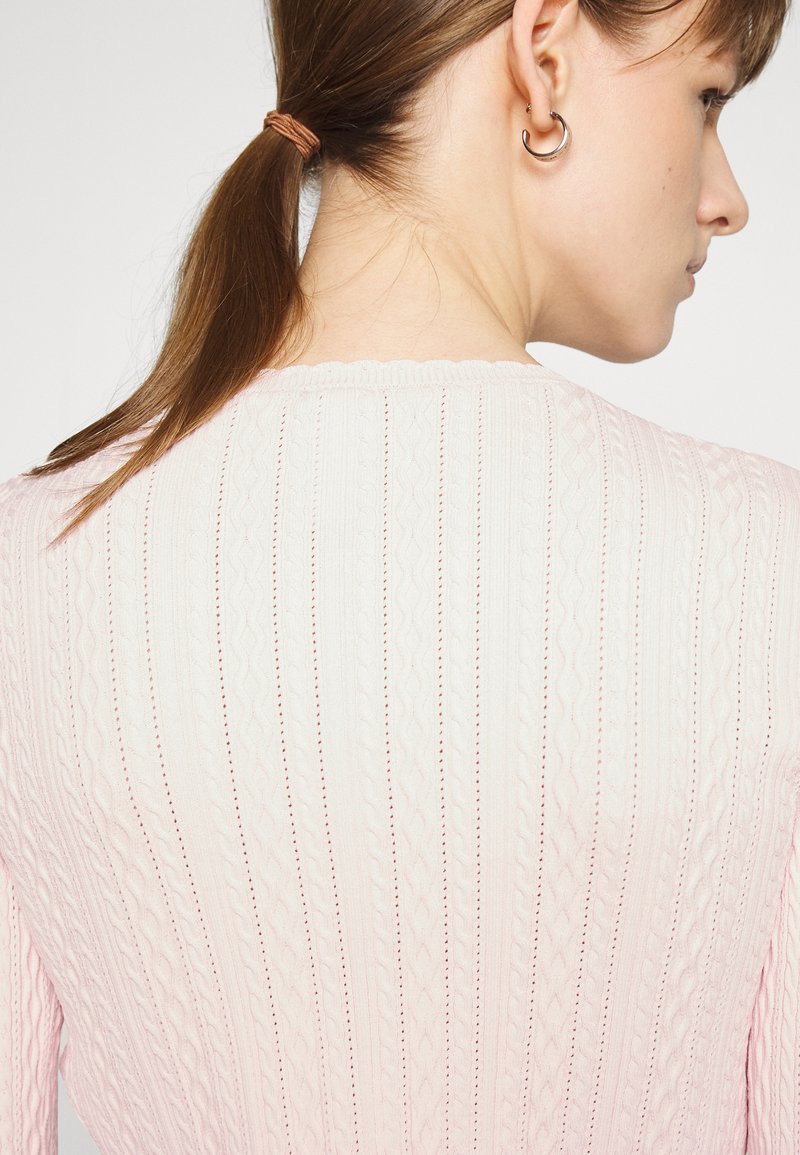 Needle & Thread TEXTURED KNIT CROP - Strickjacke - Pink