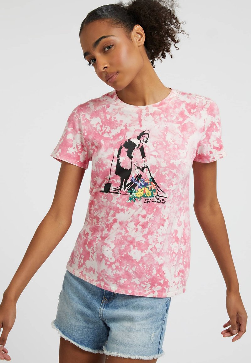 Guess IN TIE-DYE-OPTIK MIT GRAFFITI-PRINT - T-Shirt Print - Rose