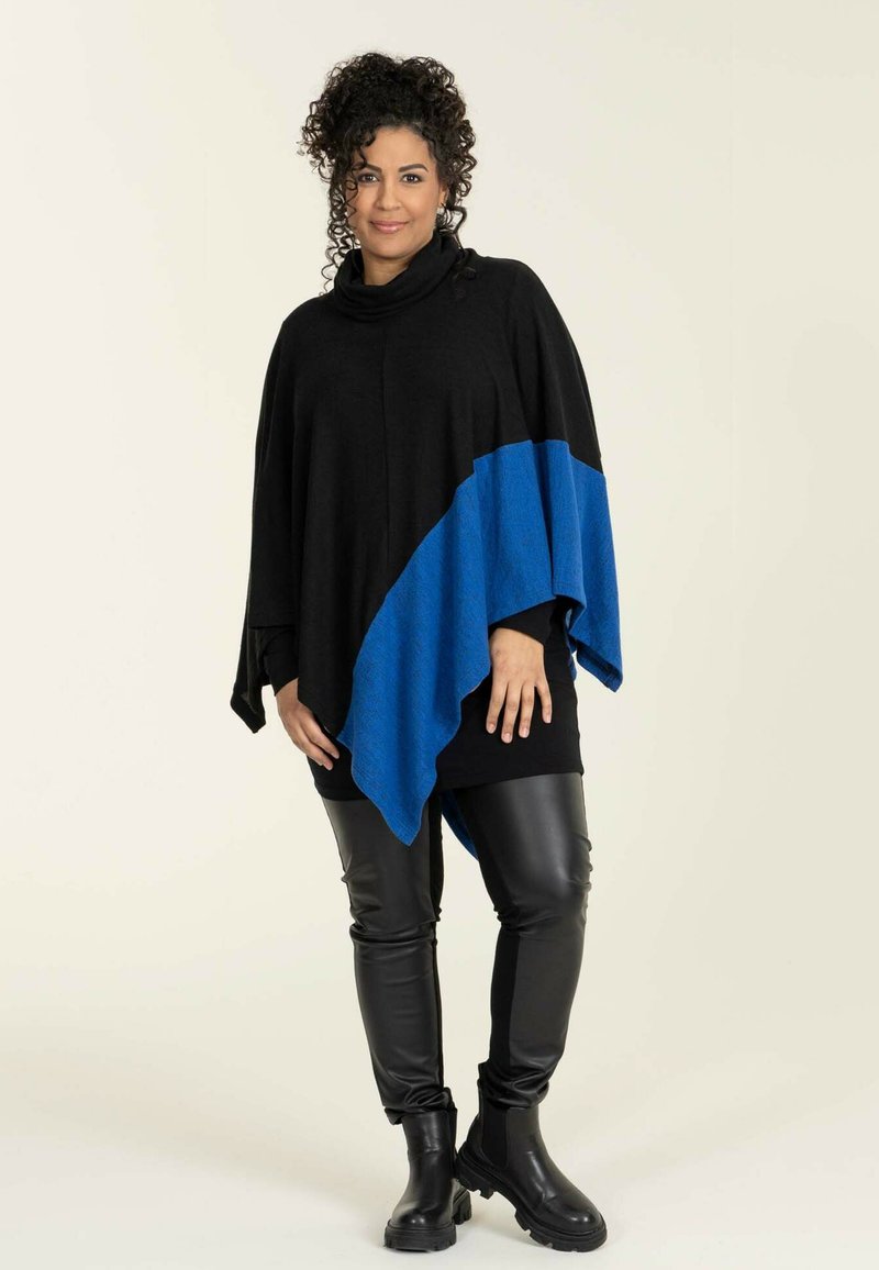Studio RAGNHILD PONCHO - Cape - Black Blue