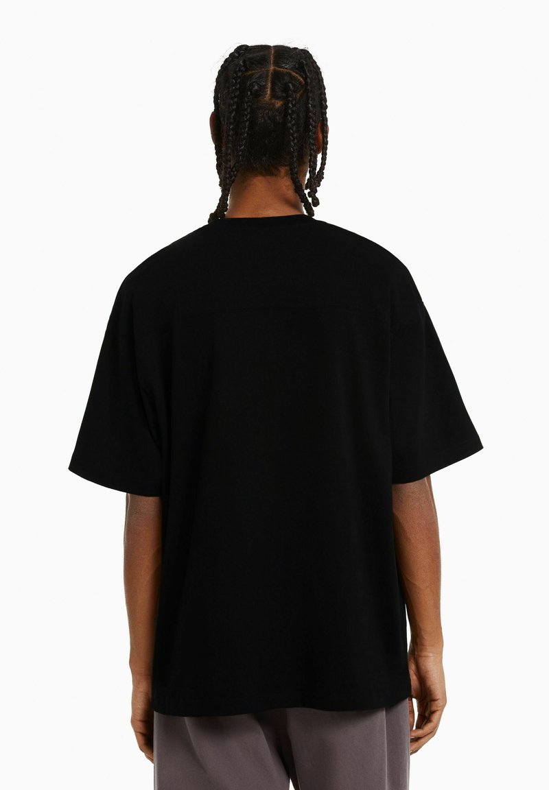 BERSHKA SHORT SLEEVE - T-Shirt Print - Black