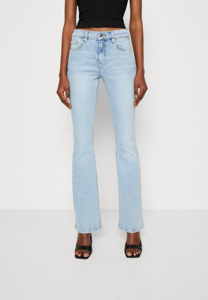 Gina Tricot LOW WAIST - Jeans Bootcut - Sky Blue