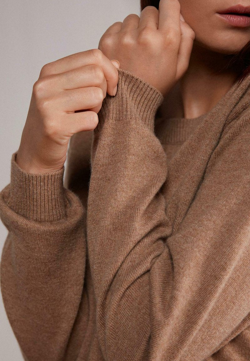  MIT U BOOT AUSSCHNITT - Strickpullover - Rhum