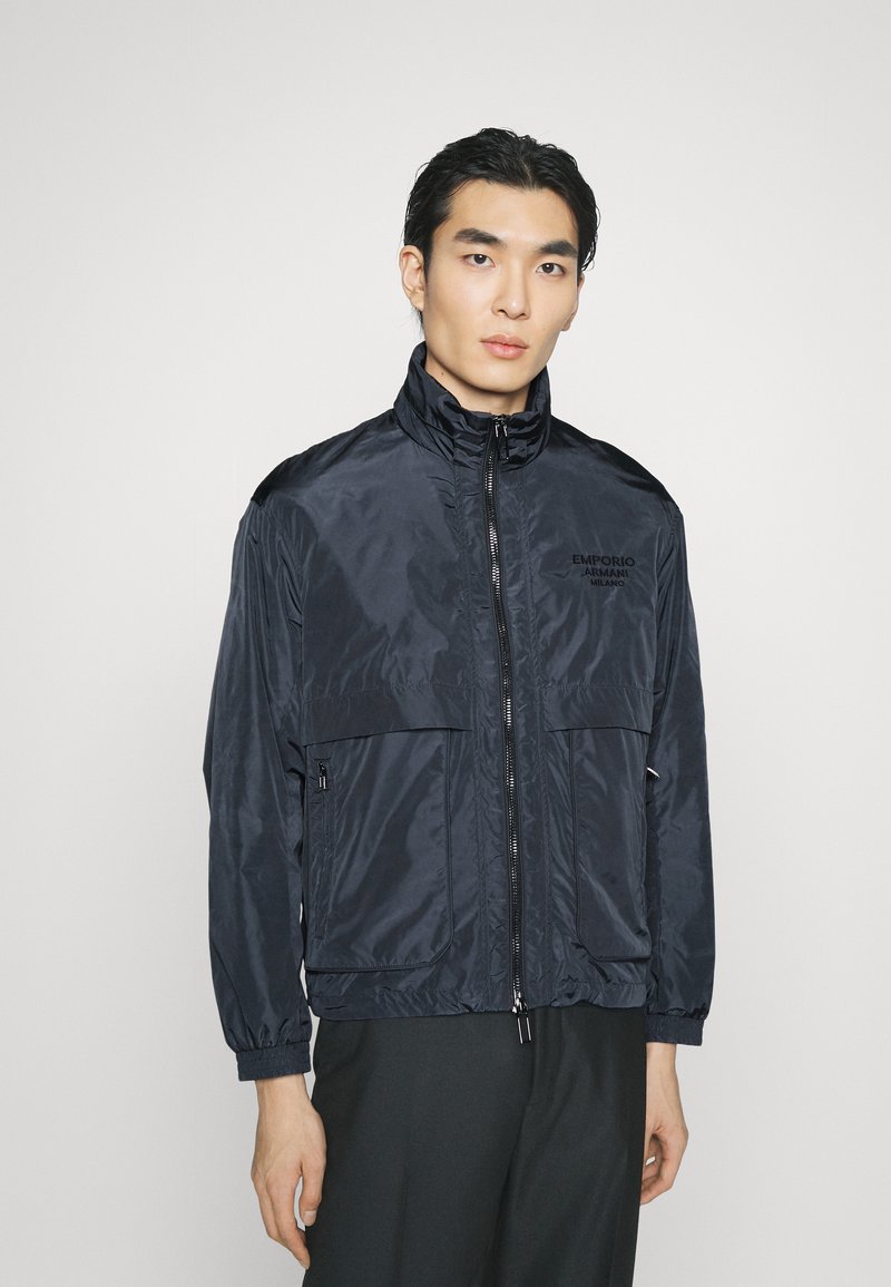 Emporio Armani BLOUSON JACKET - Leichte Jacke - Inchiostro